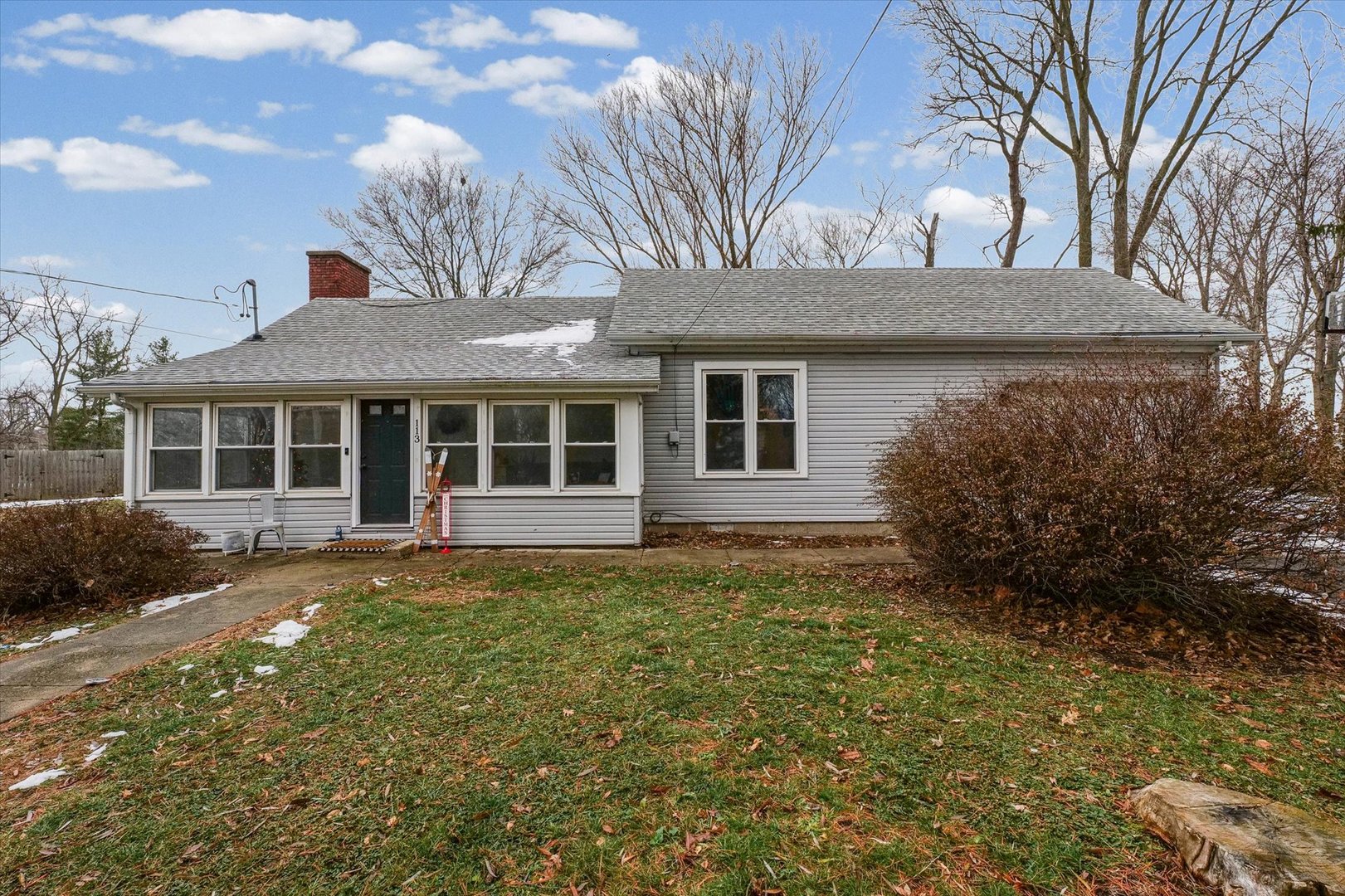 113 Witt Park Road Sidney, IL 61877 - Photo 2 of 29 a view of a house with a garden