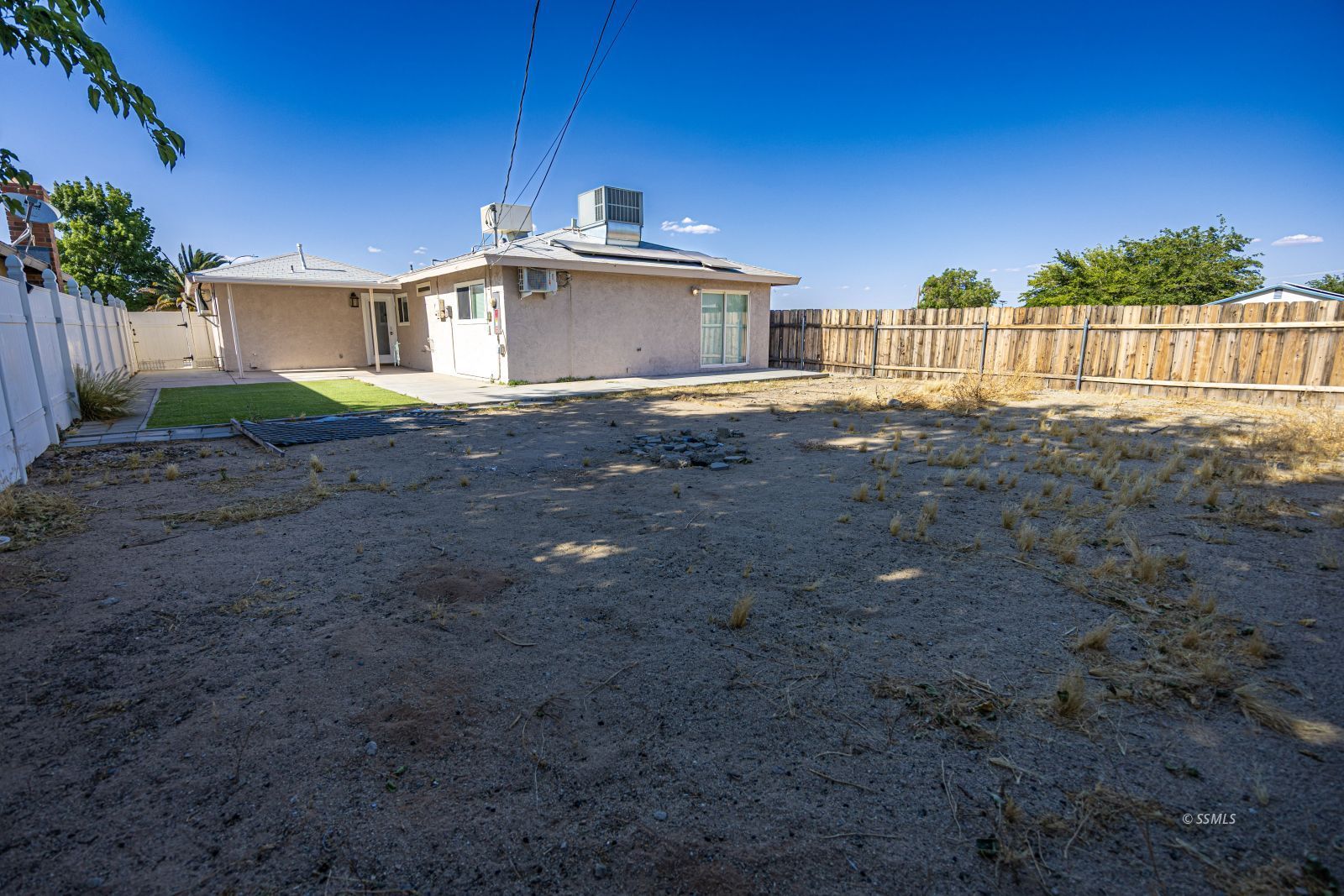 935 West Upjohn Avenue Ridgecrest, CA 93555 - Photo 39 of 40