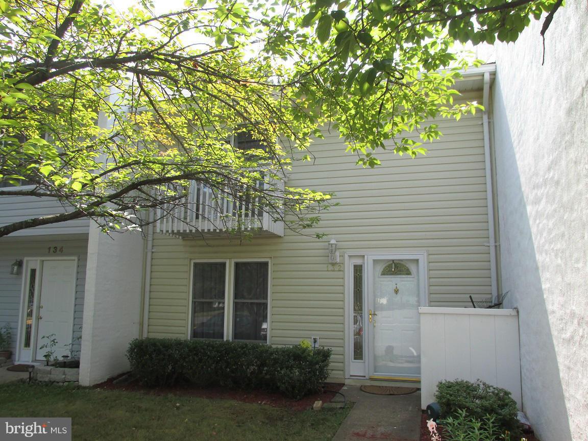 132 North Cottage Road Sterling, VA 20164 - Photo 1 of 21 Exterior (General)