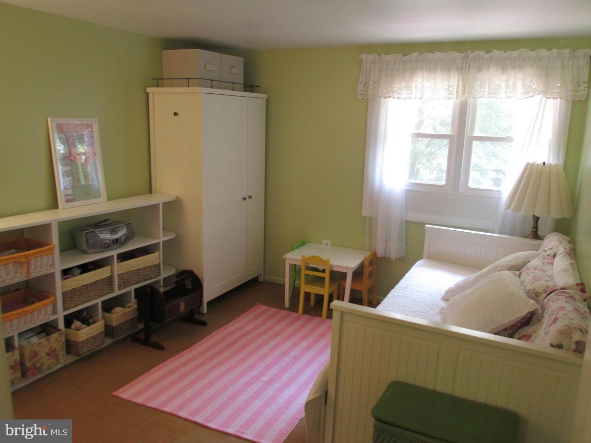 132 North Cottage Road Sterling, VA 20164 - Photo 18 of 21 Bedroom