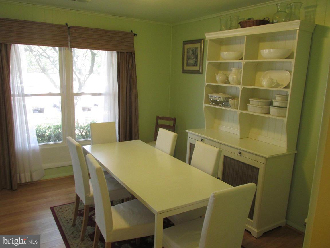 132 North Cottage Road Sterling, VA 20164 - Photo 7 of 21 Dining Room