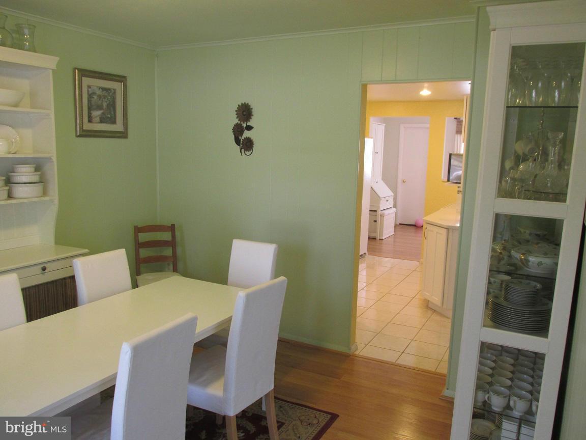 132 North Cottage Road Sterling, VA 20164 - Photo 9 of 21 Dining Room