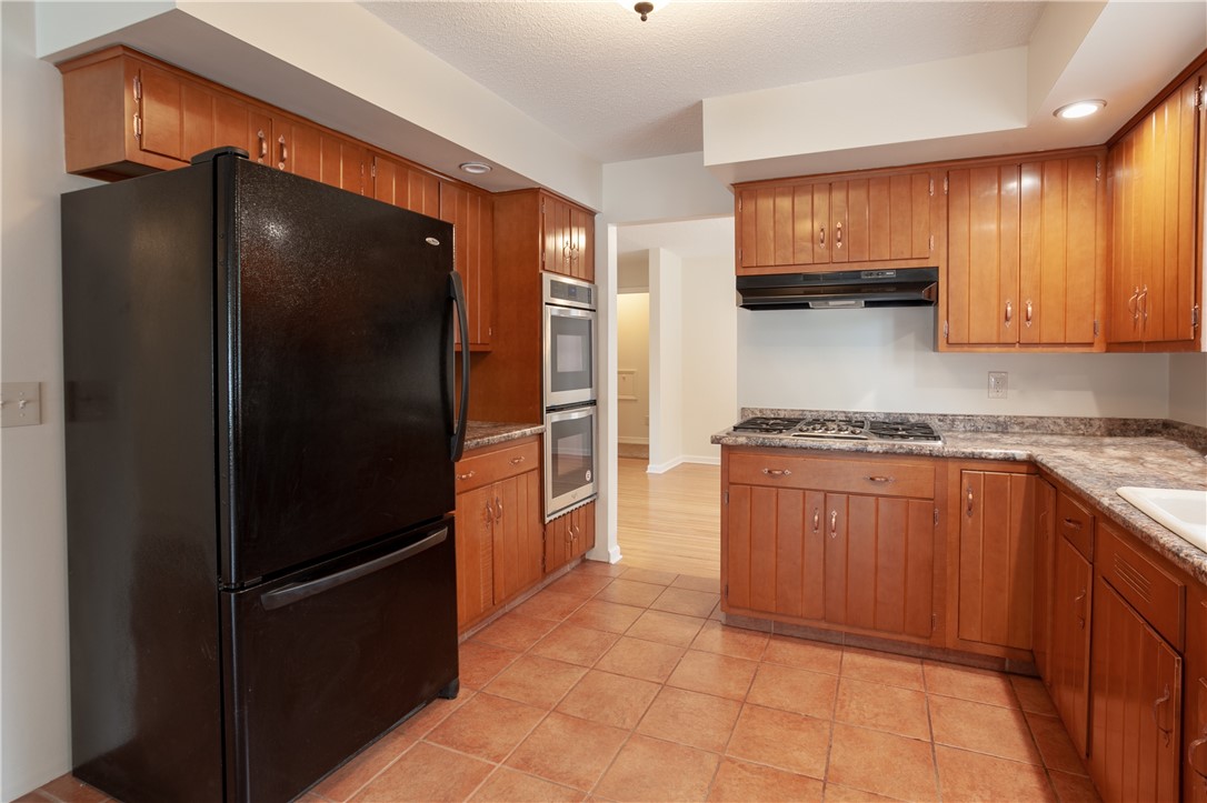 151 Edgebrook Lane Irondequoit, NY 14617 - Photo 11 of 50