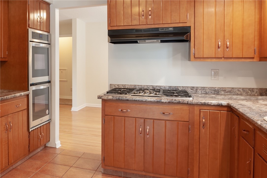 151 Edgebrook Lane Irondequoit, NY 14617 - Photo 13 of 50