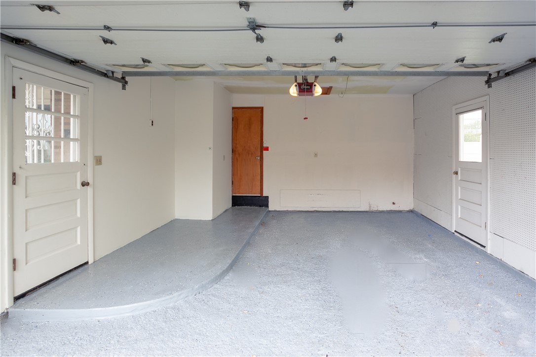 151 Edgebrook Lane Irondequoit, NY 14617 - Photo 44 of 50