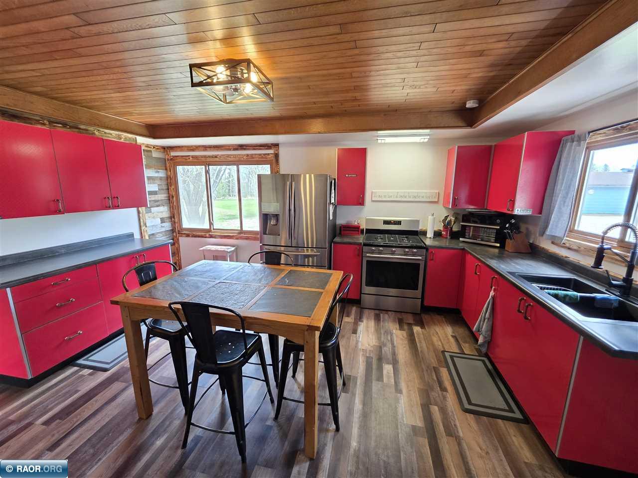 9612 East Hayes Road Mountain Iron, MN 55768 - Photo 10 of 38