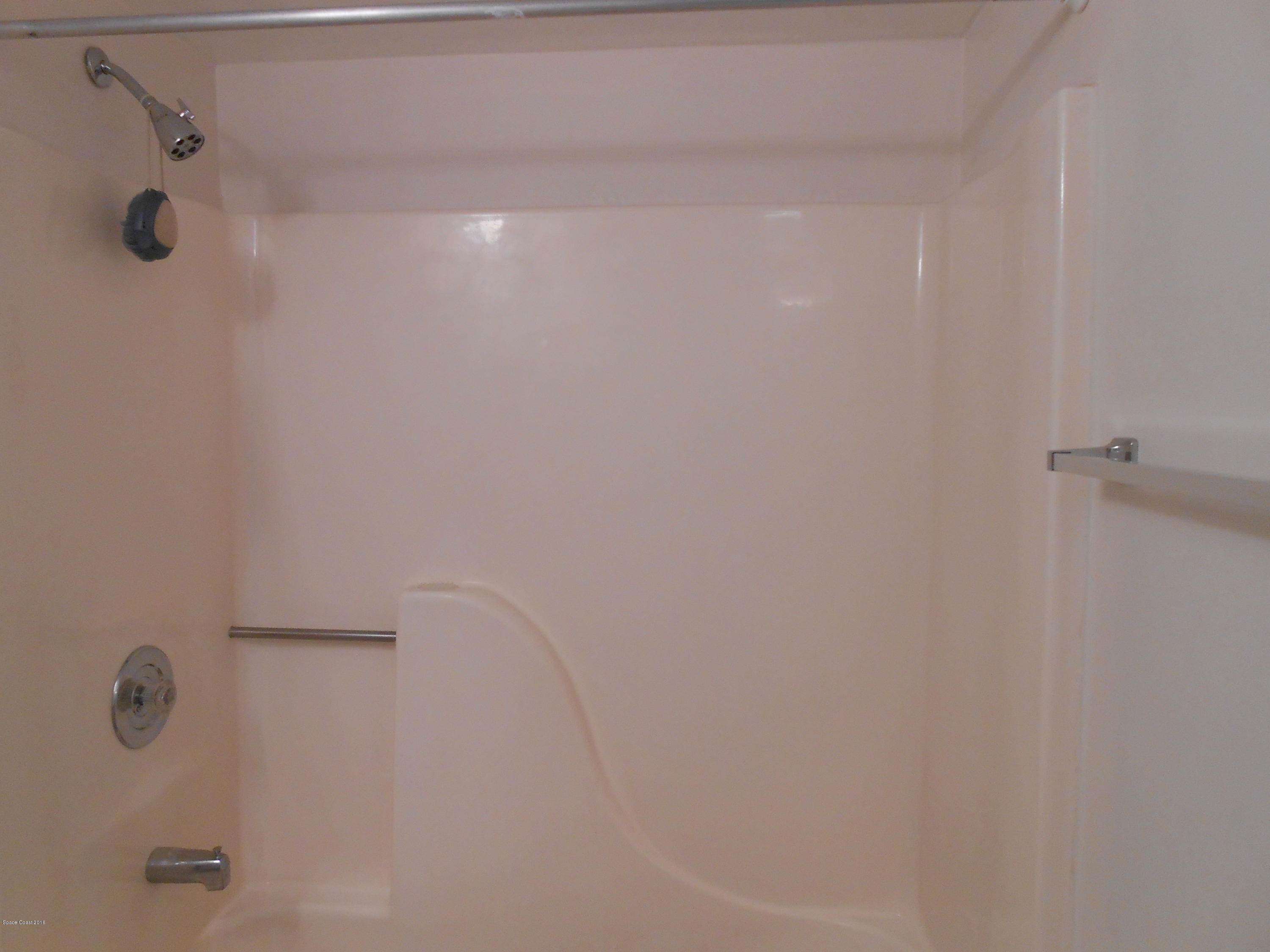 1714 University Lane, Unit 208 Cocoa, FL 32922 - Photo 4 of 10 DSCN0855