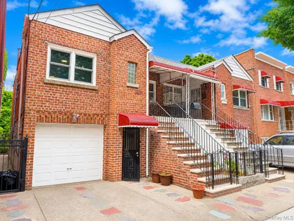 $750,000 | 4223 Digney Avenue | Wakefield