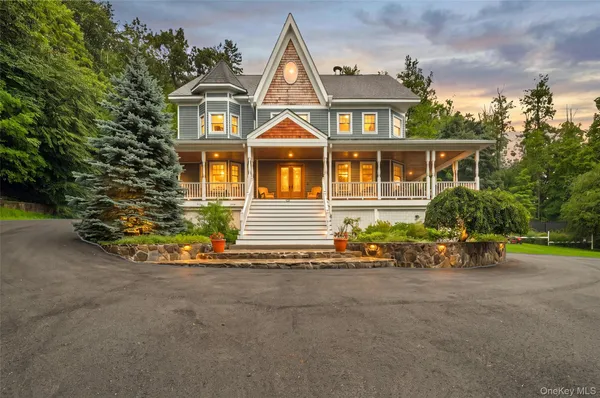 $1,300,000 | 59 Country Knolls Lane, Mahopac, NY 10541