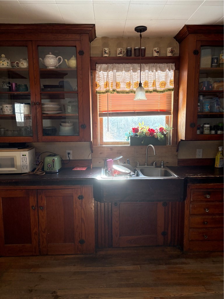 26 Danielson Pike Foster, RI 02825 - Photo 4 of 10