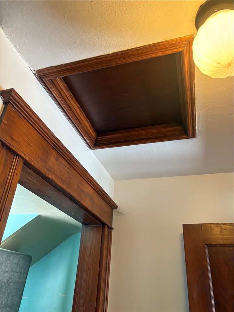 26 Danielson Pike Foster, RI 02825 - Photo 9 of 10