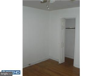 311 Maypole Road Upper Darby, PA 19082 - Photo 8 of 12