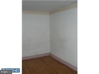 311 Maypole Road Upper Darby, PA 19082 - Photo 10 of 12
