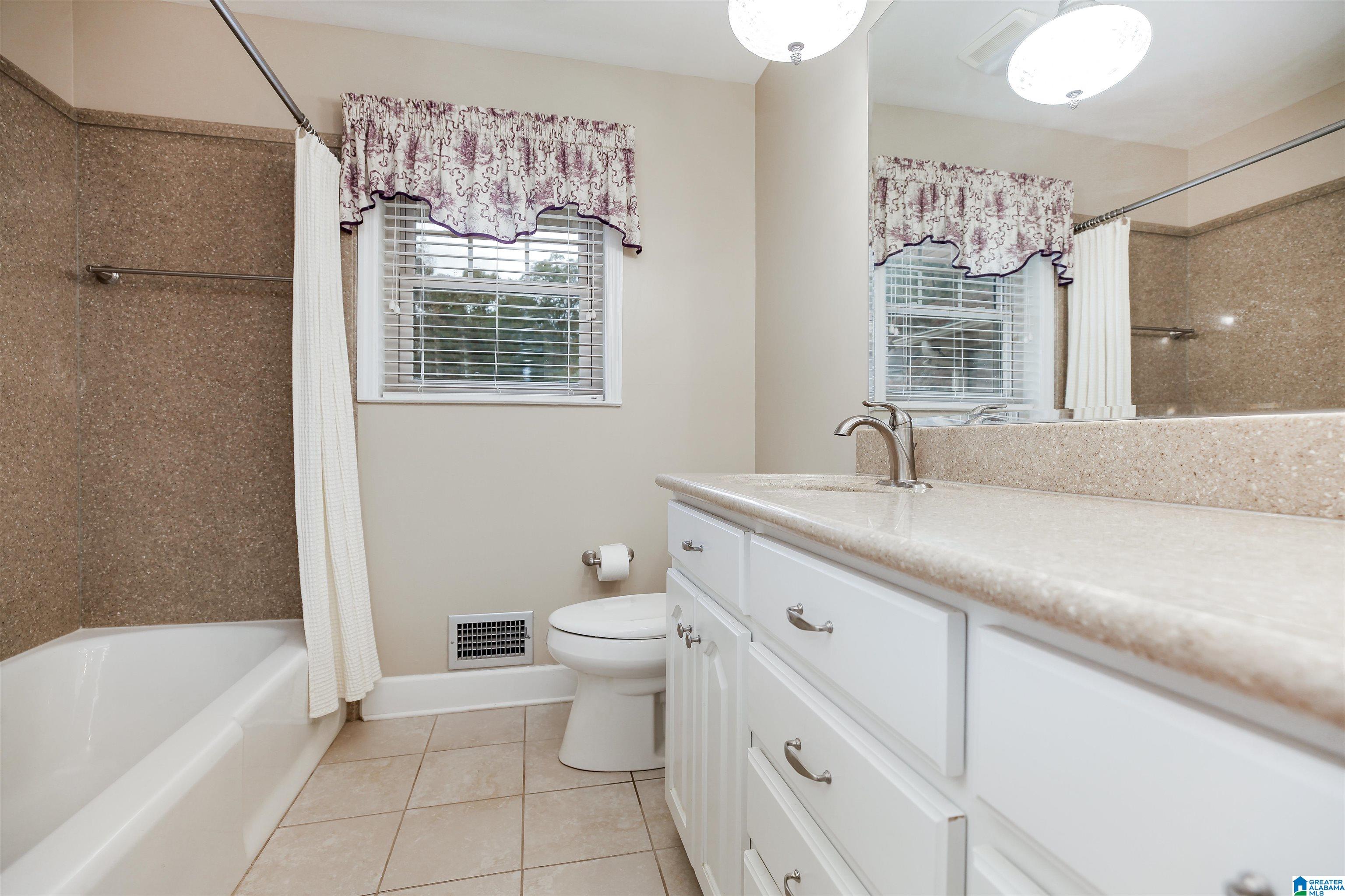 7373 Lake In The Woods Road Trussville, AL 35173 - Photo 21 of 34