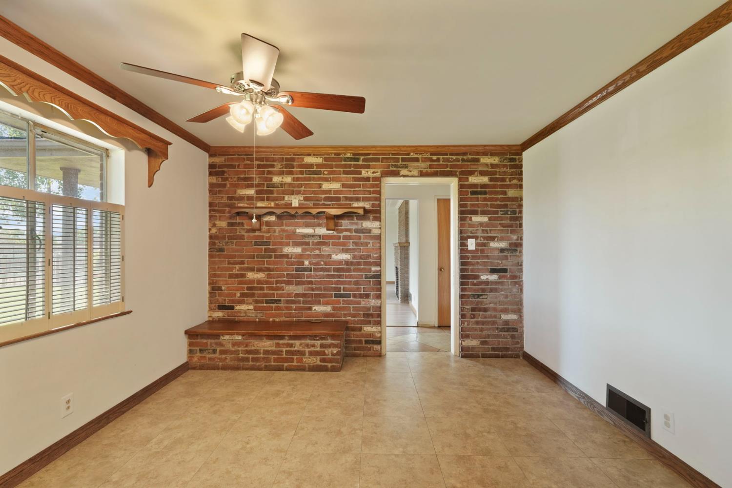2489 Beecher Road Stockton, CA 95215 - Photo 14 of 41