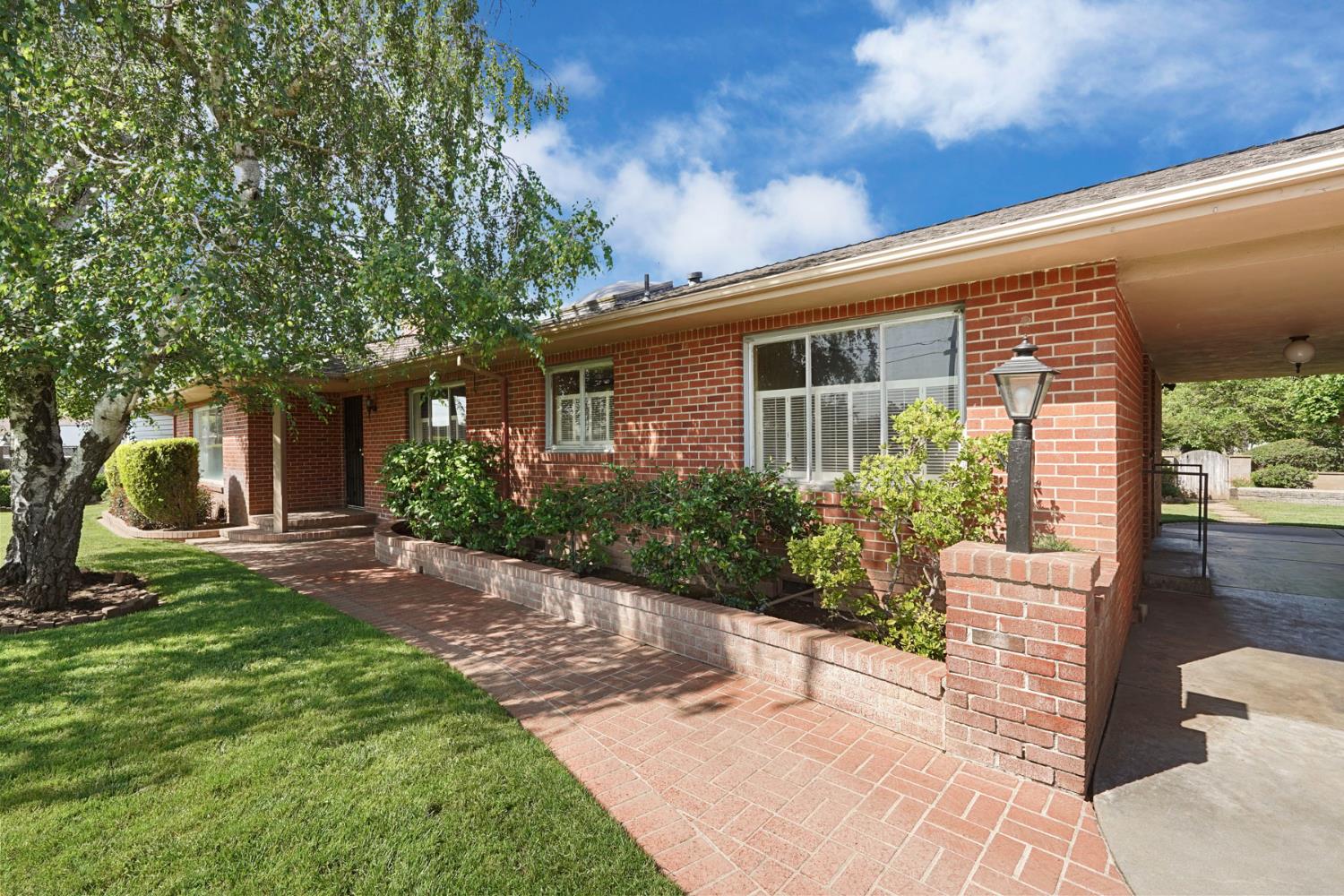 2489 Beecher Road Stockton, CA 95215 - Photo 5 of 41
