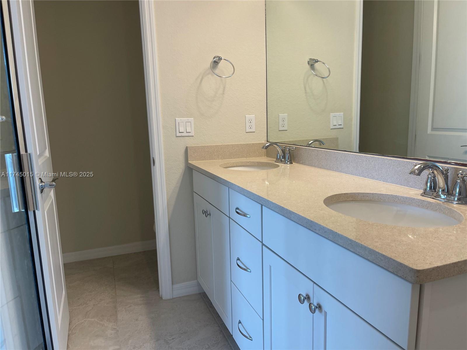 1300 Eucalyptus Drive, Unit 1 Hollywood, FL 33021 - Photo 15 of 56