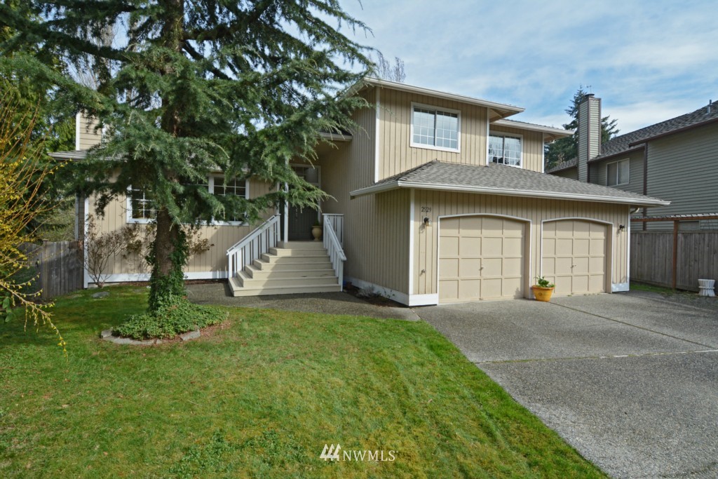 2529 238th Place Southeast Bothell, WA 98021 - Photo 1 of 24