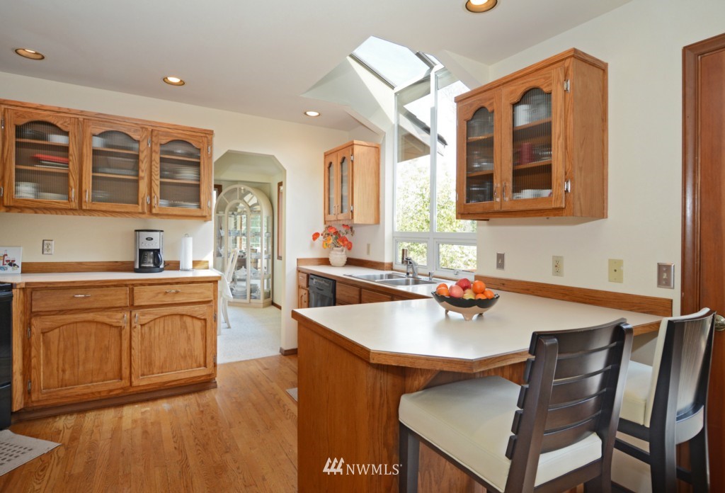 2529 238th Place Southeast Bothell, WA 98021 - Photo 6 of 24