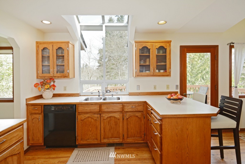 2529 238th Place Southeast Bothell, WA 98021 - Photo 8 of 24