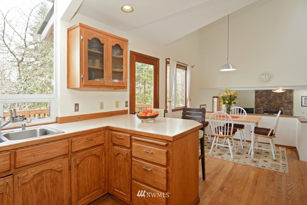 2529 238th Place Southeast Bothell, WA 98021 - Photo 9 of 24