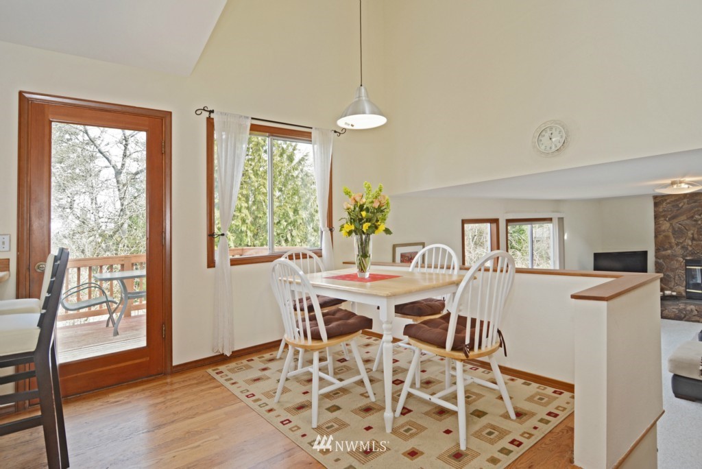 2529 238th Place Southeast Bothell, WA 98021 - Photo 10 of 24