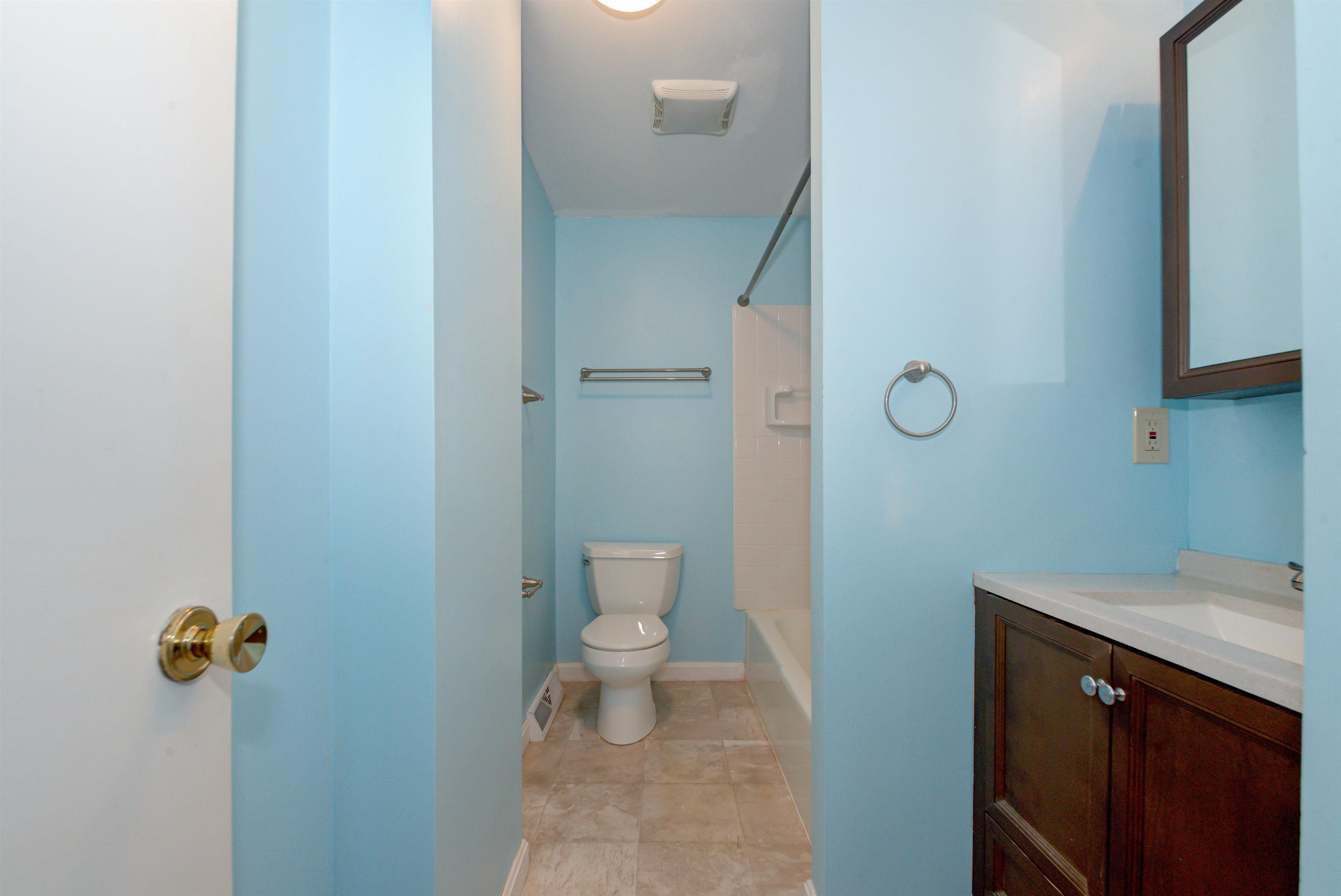 14 Cannongate III Road Nashua, NH 03063 - Photo 35 of 40 Gallery Image 35