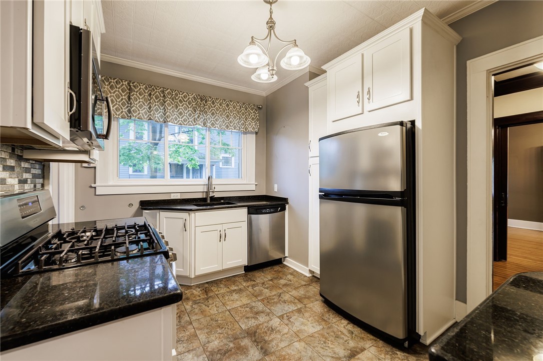 100 Highland Avenue, Unit 1 Rochester, NY 14620 - Photo 6 of 21