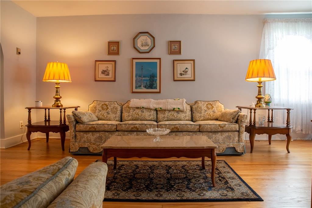 828 Beulah Road Churchill, PA 15235 - Photo 4 of 15 Gallery Image 4