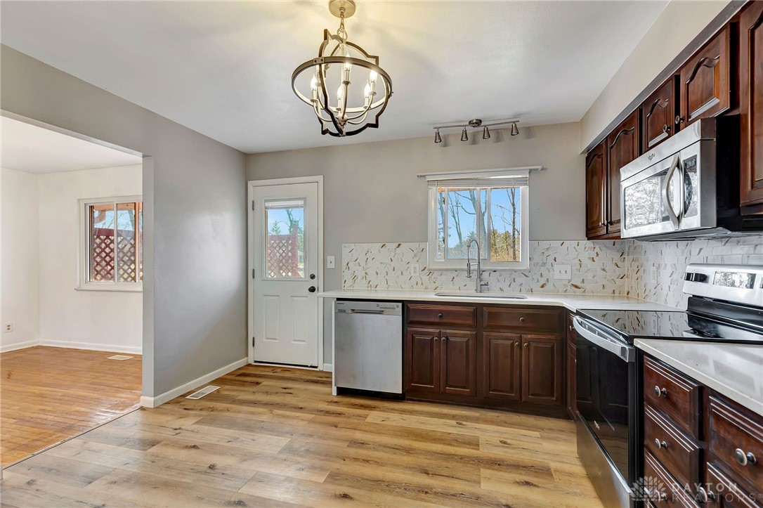 6507 Carnation Road Dayton, OH 45449 - Photo 15 of 42 Gallery Image 15