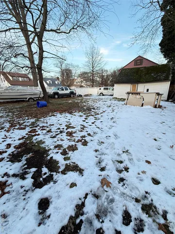 $699,000 | 18 Hotchkiss Place, Freeport, NY 11520