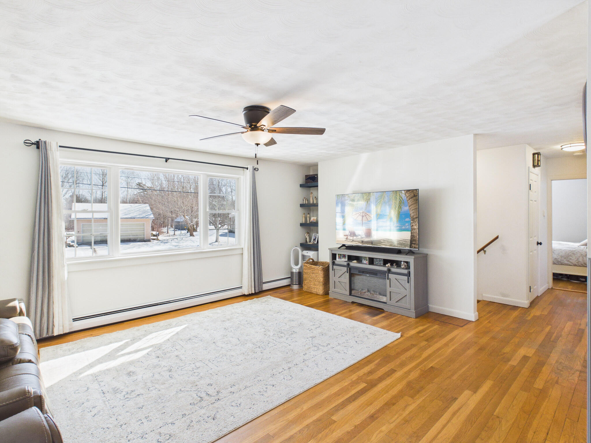 18 Booker Street Thomaston, ME 04861 - Photo 15 of 60 Stills-23
