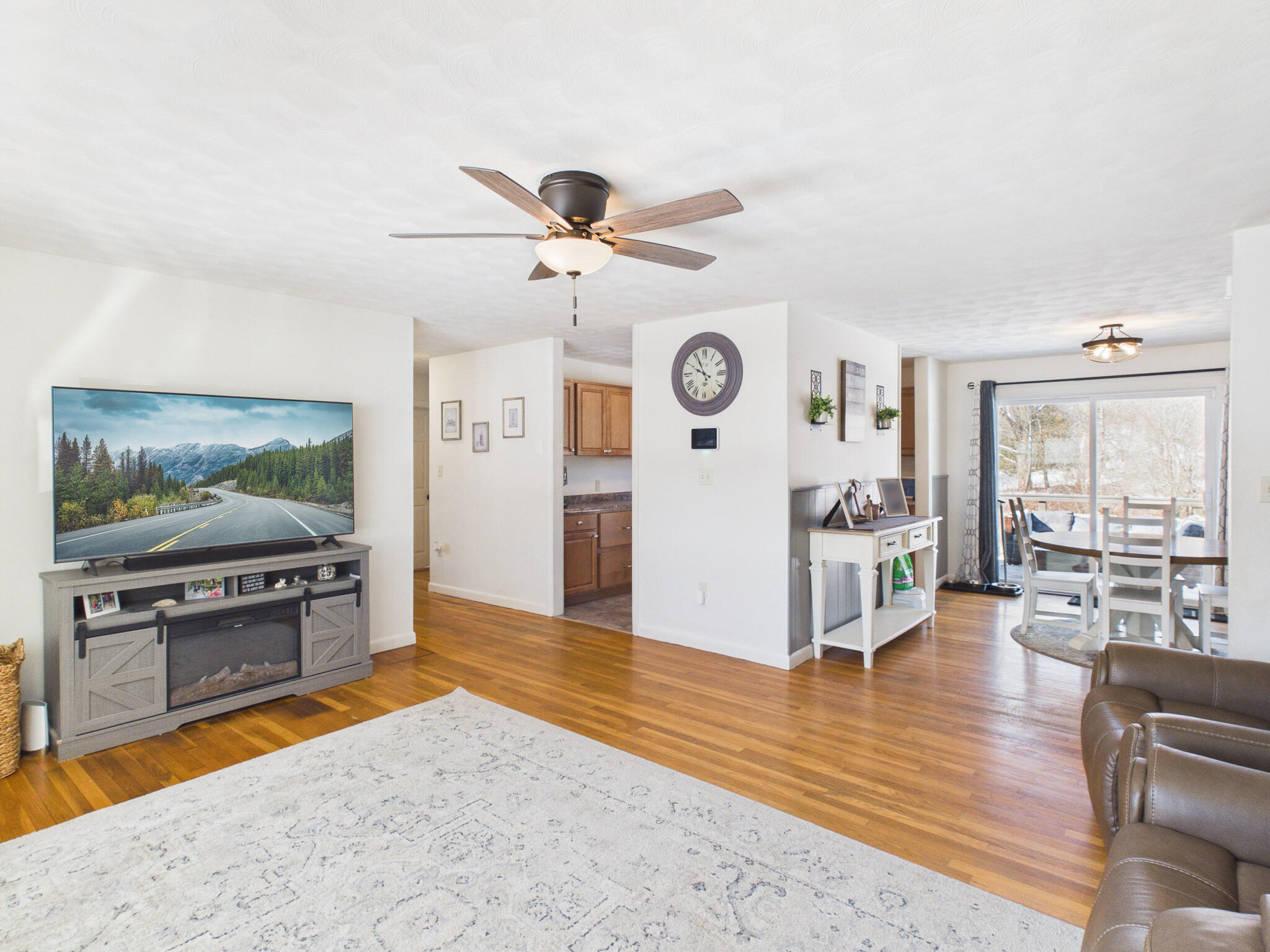 18 Booker Street Thomaston, ME 04861 - Photo 17 of 60 Stills-25