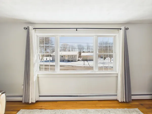 $379,000 | 18 Booker Street, Thomaston, ME 04861
