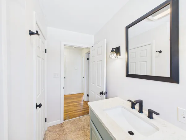 $379,000 | 18 Booker Street, Thomaston, ME 04861
