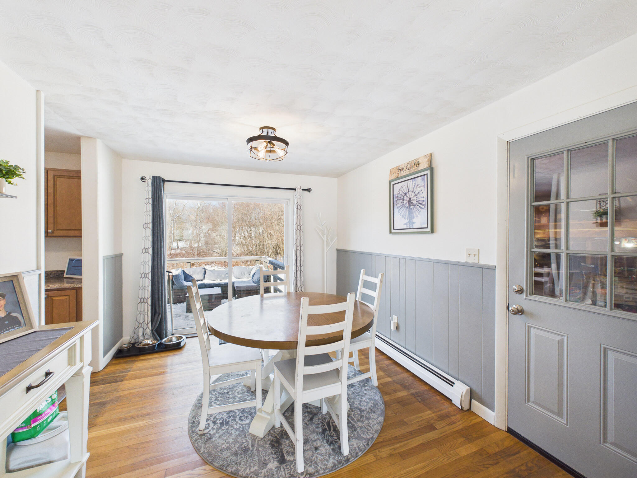 18 Booker Street Thomaston, ME 04861 - Photo 3 of 55 Stills-8