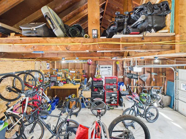 $379,000 | 18 Booker Street, Thomaston, ME 04861