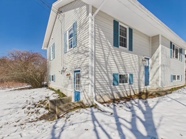 $379,000 | 18 Booker Street, Thomaston, ME 04861
