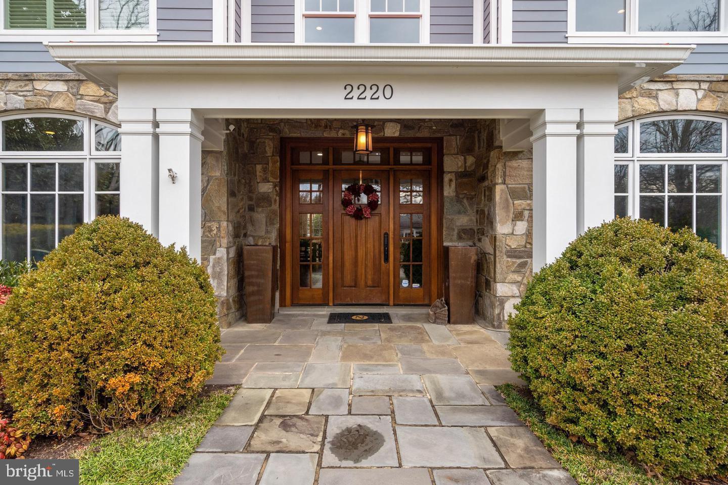 2220 Windsor Road Alexandria, VA 22307 - Photo 2 of 5