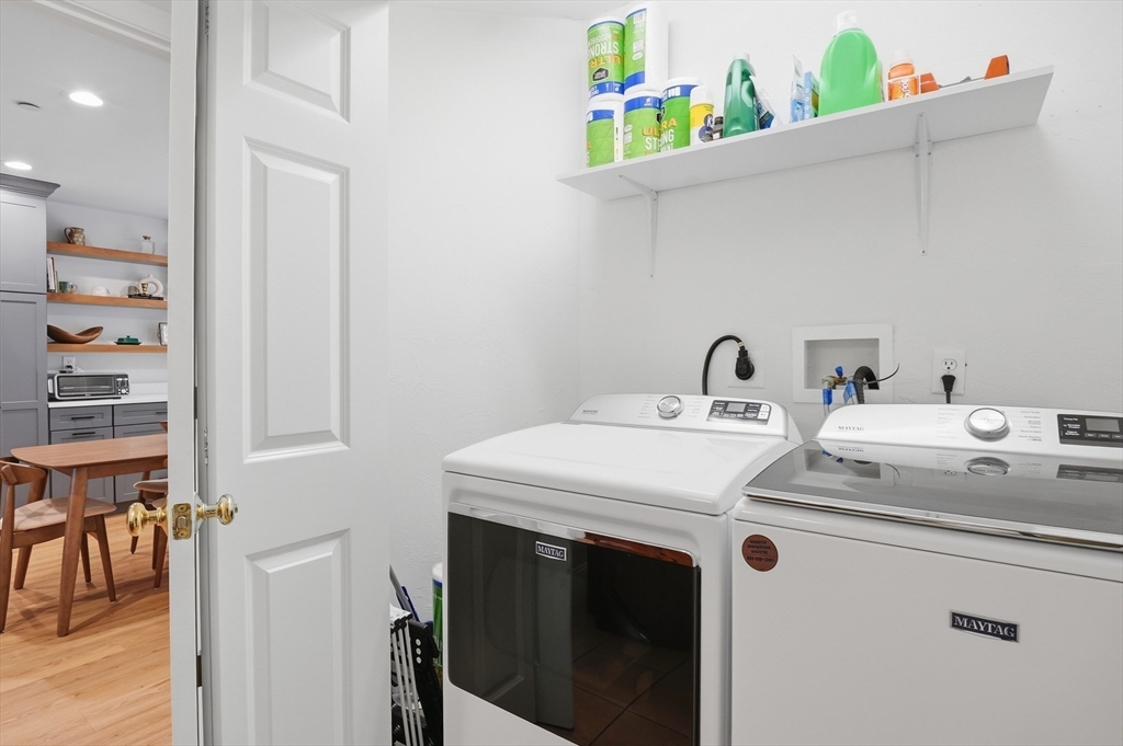25 Greeley Street, Unit 2 Clinton, MA 01510 - Photo 17 of 33 a utility room with dryer and washer