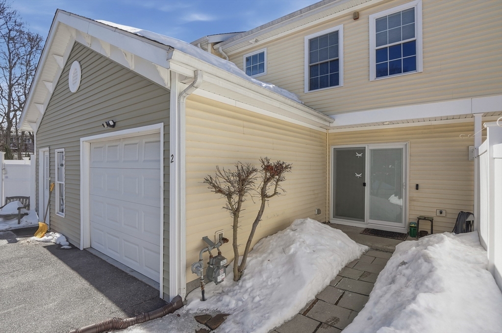 25 Greeley Street, Unit 2 Clinton, MA 01510 - Photo 31 of 33