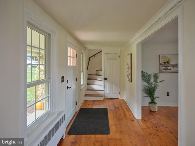 $825,000 | 2529 Gallows Hill Road, Kintnersville, PA 18930