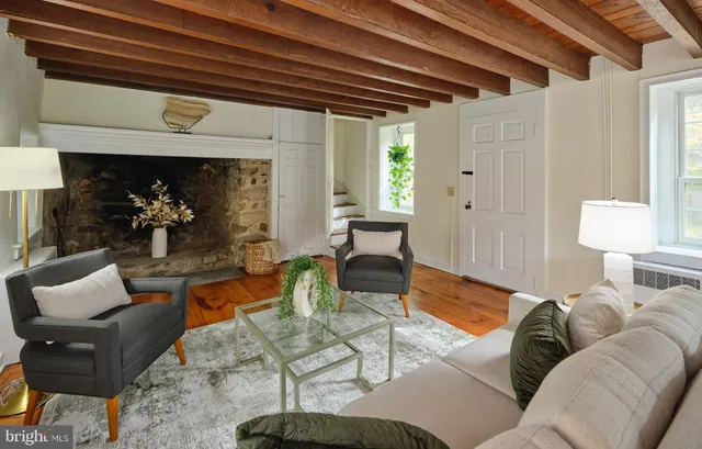 $825,000 | 2529 Gallows Hill Road, Kintnersville, PA 18930