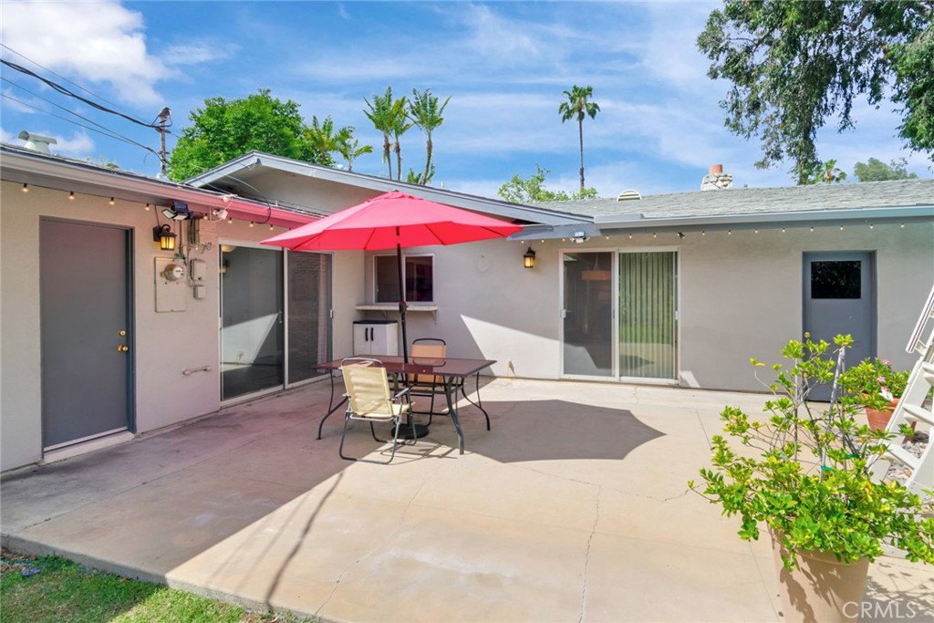 130 Sunridge Way Redlands, CA 92373 - Photo 15 of 35