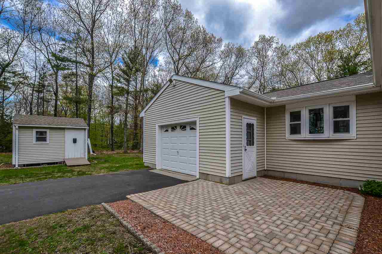 10 Cross Road Exeter, NH 03833 - Photo 3 of 23