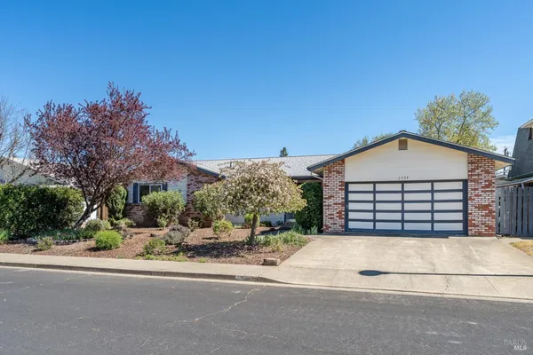 $559,000 | 1339 Laurel Avenue, Ukiah, CA 95482