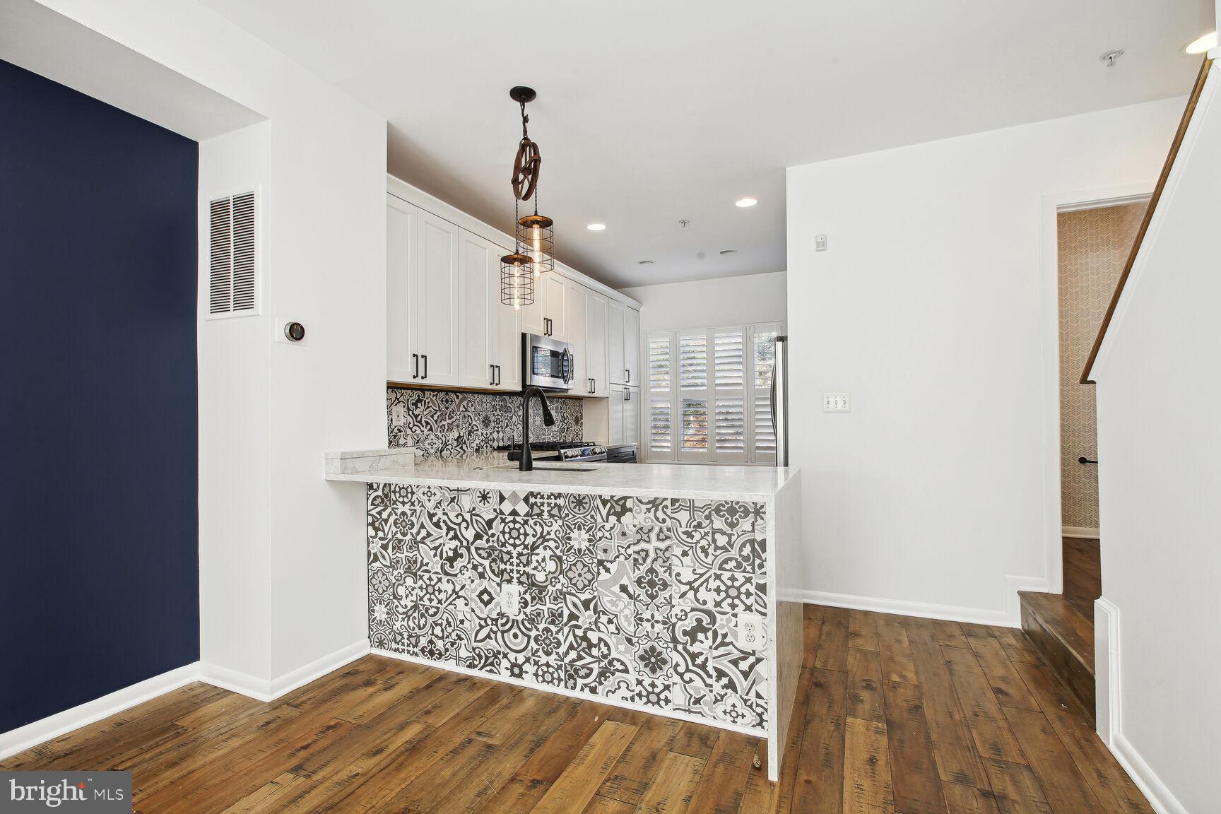 2129 13th Street Northwest Washington, DC 20009 - Photo 6 of 19