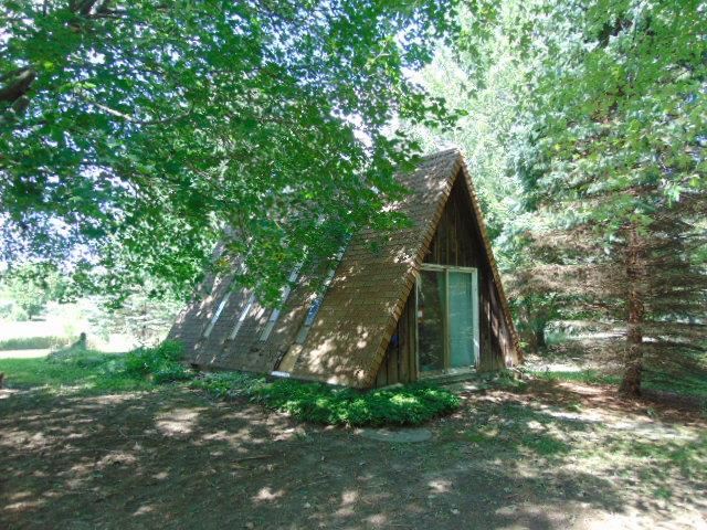 30 East Polk Road Ithaca, MI 48847 - Photo 12 of 45 1892390-12.JPG