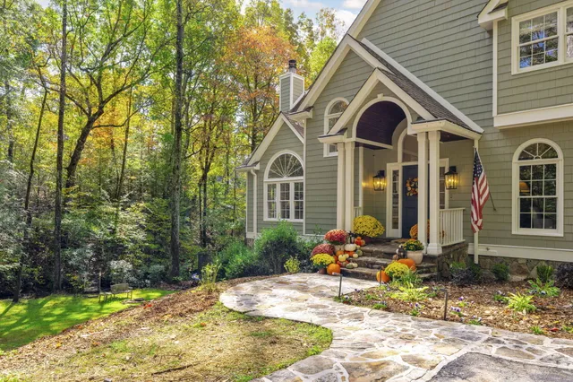 $1,549,995 | 533 Fern Trail, Signal Mountain, TN 37377