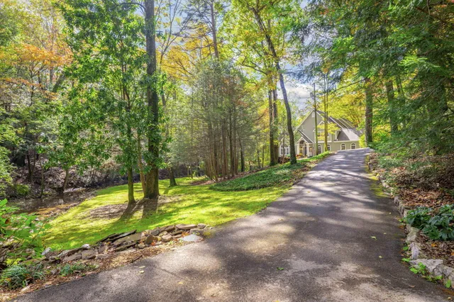 $1,549,995 | 533 Fern Trail, Signal Mountain, TN 37377